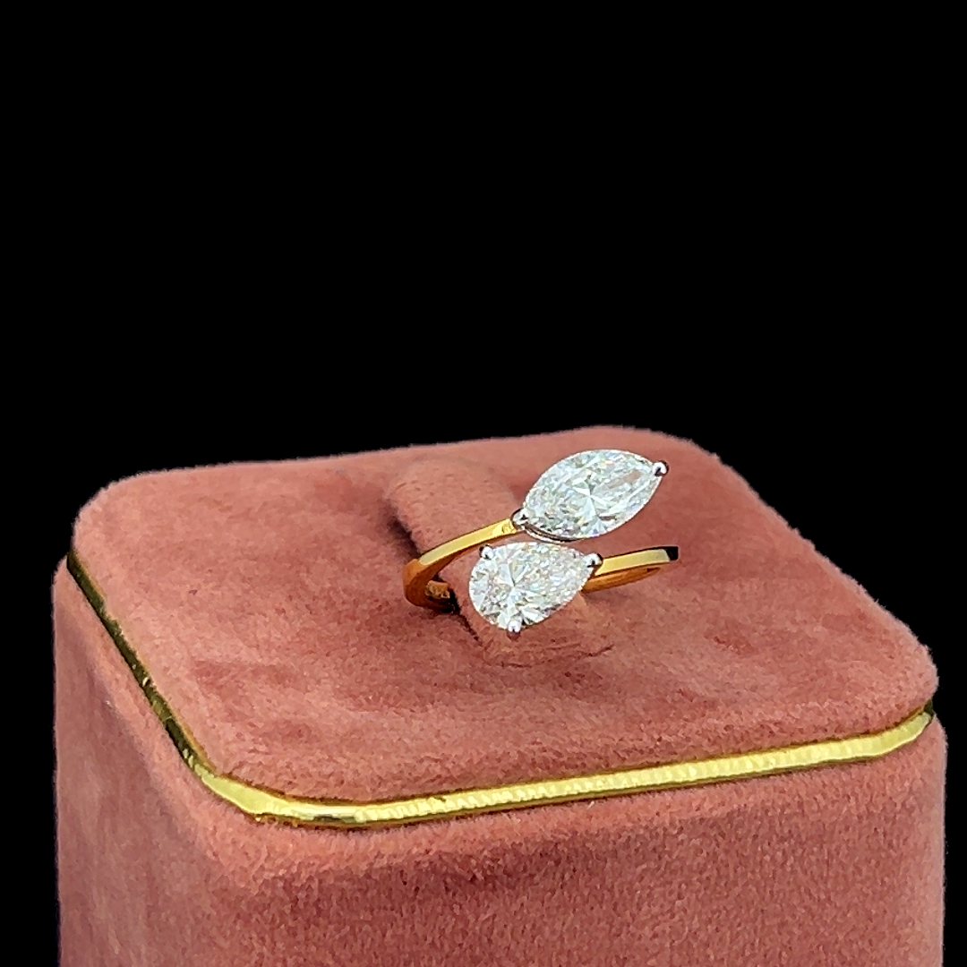 Twin Pear Diamond Ring 💎