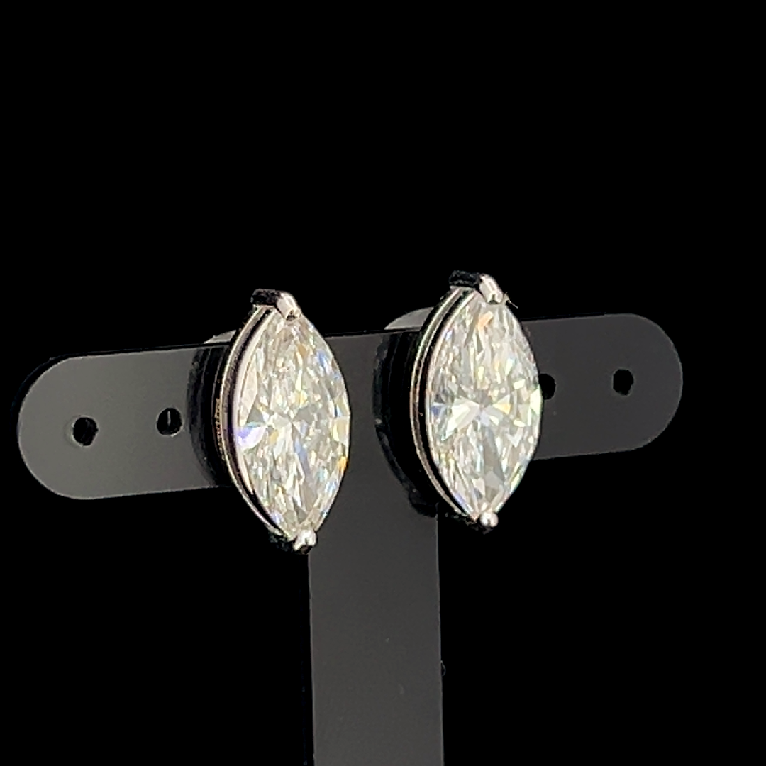 Angelica Solitaire Earring