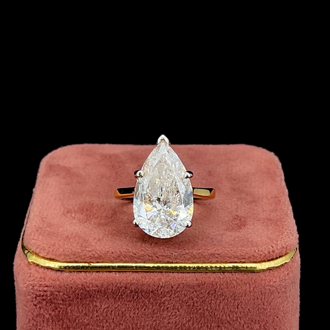 Pear Solitaire Diamond Ring 💎