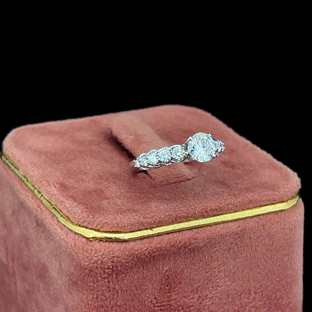 Crown Spark Diamond Ring ??