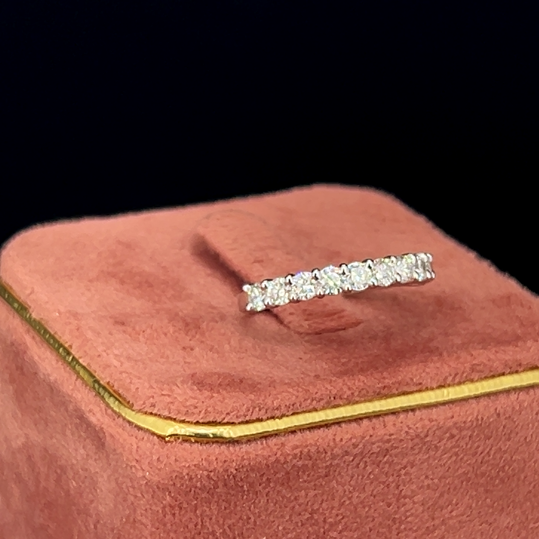 Endless Shine Diamond Band 💎