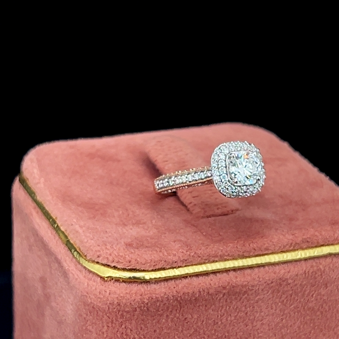 Royal Glow Diamond Ring 💎