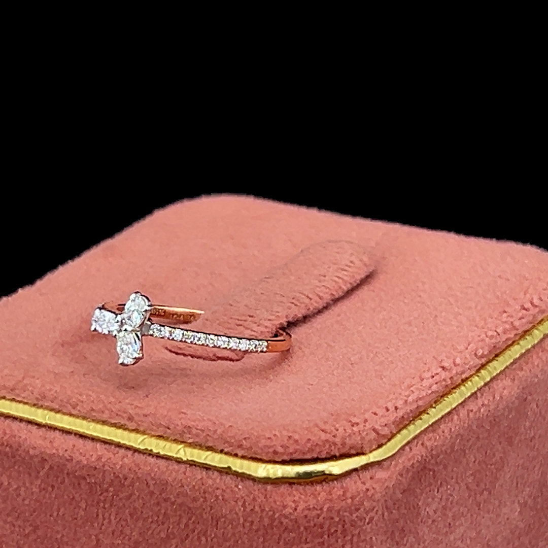 Petite Bloom Diamond Ring 💎