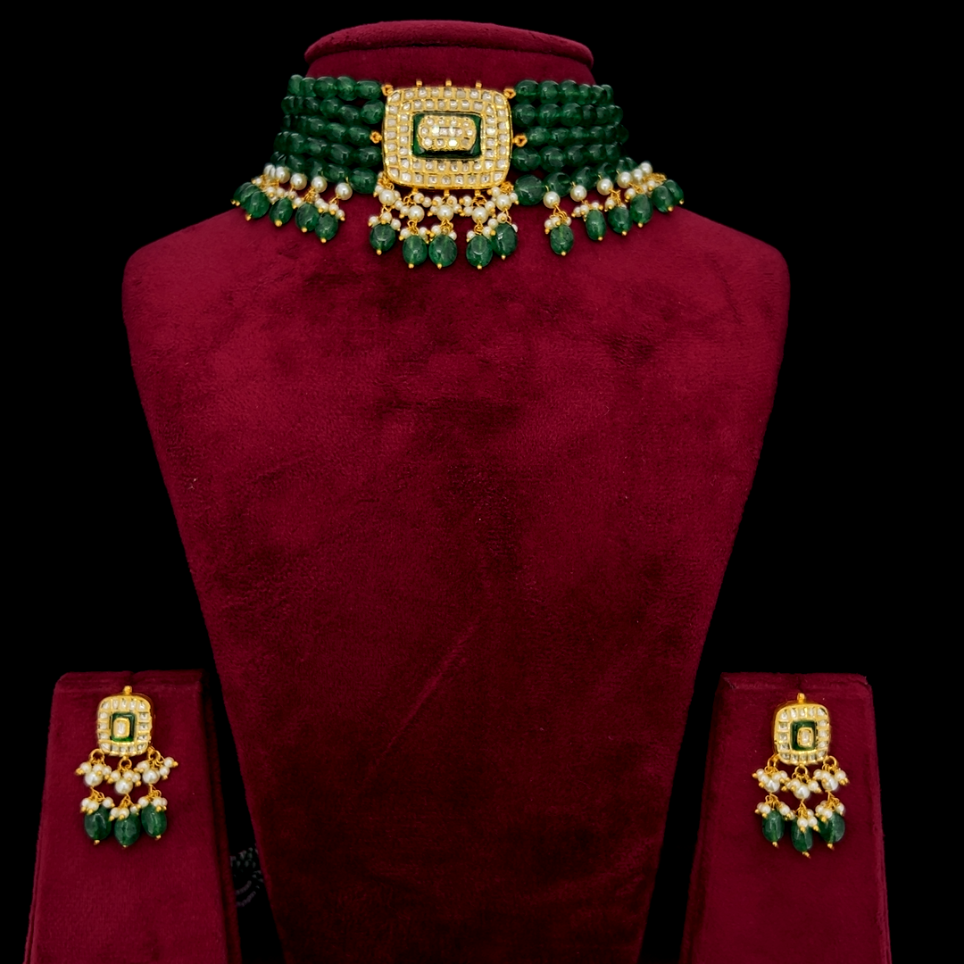 Emerald Crest Choker Set