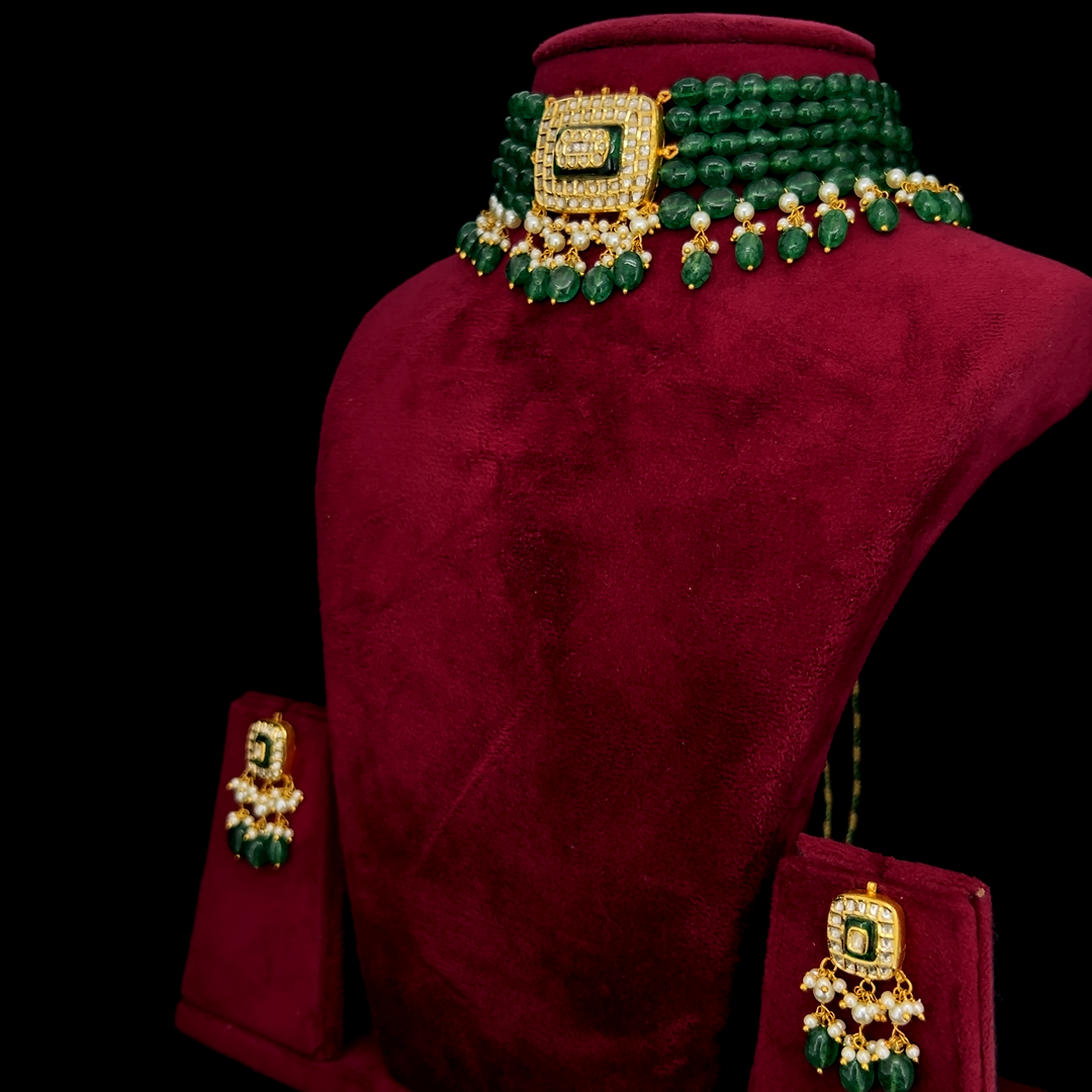 Emerald Crest Choker Set
