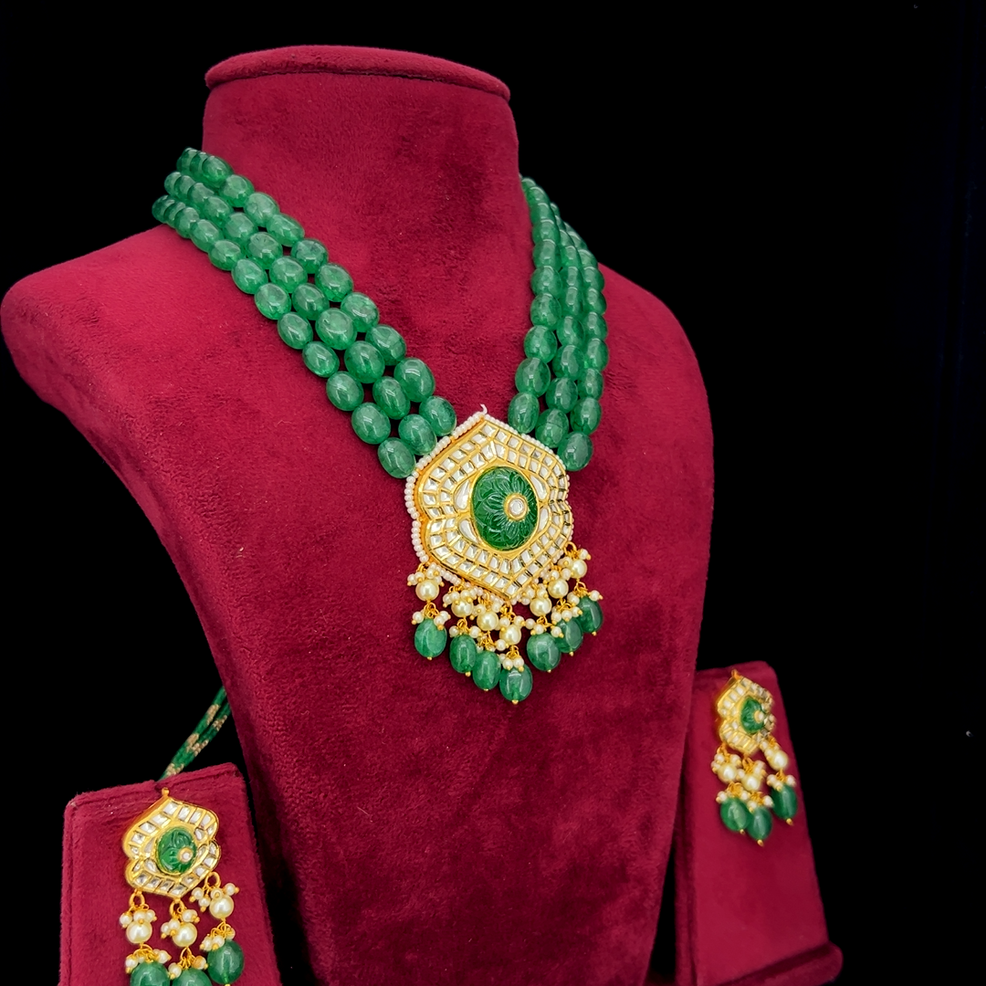 IGI Certified Natural Diamond Polki Emerald Green Bead Necklace Set in 18K HUID Hallmarked Gold