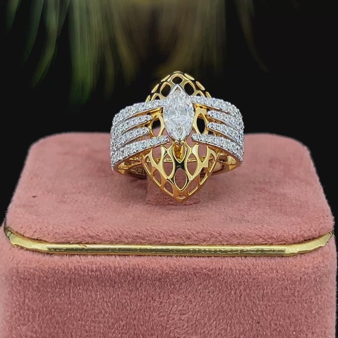 Gloria Solitaire Ring