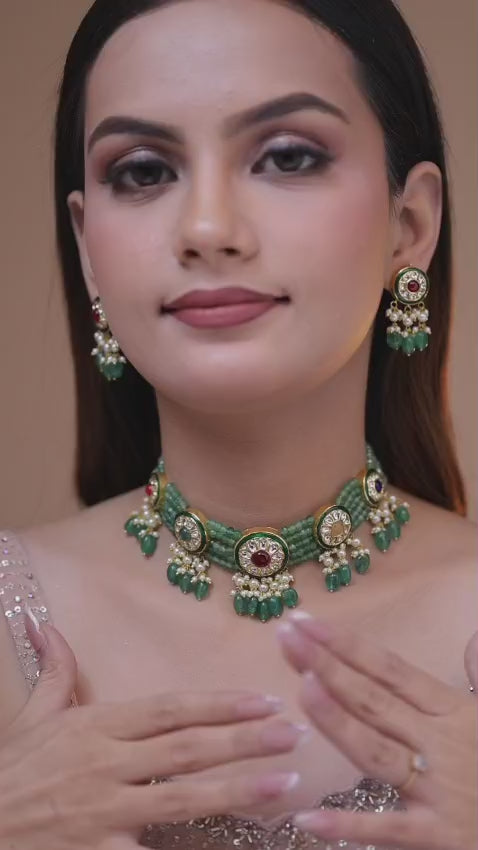 Natural Diamond Polki Emerald Bead Choker Necklace Set in 18K Hallmarked Gold